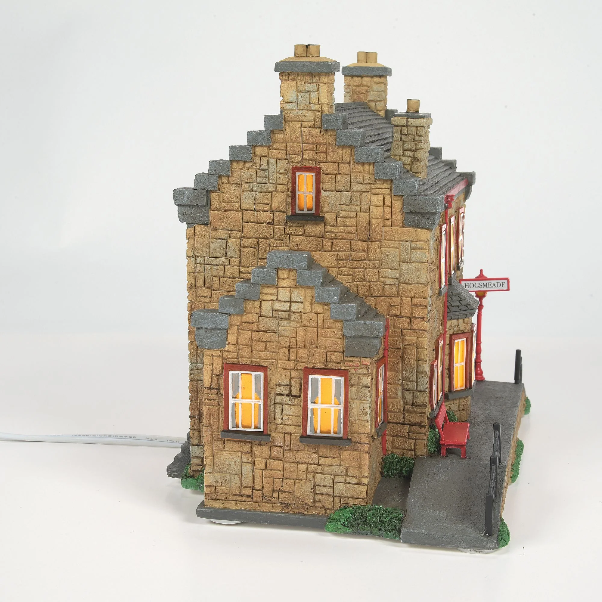 Hogsmeade Station Illuminated Model Building - Harry Potter Village by D56 - Image 3