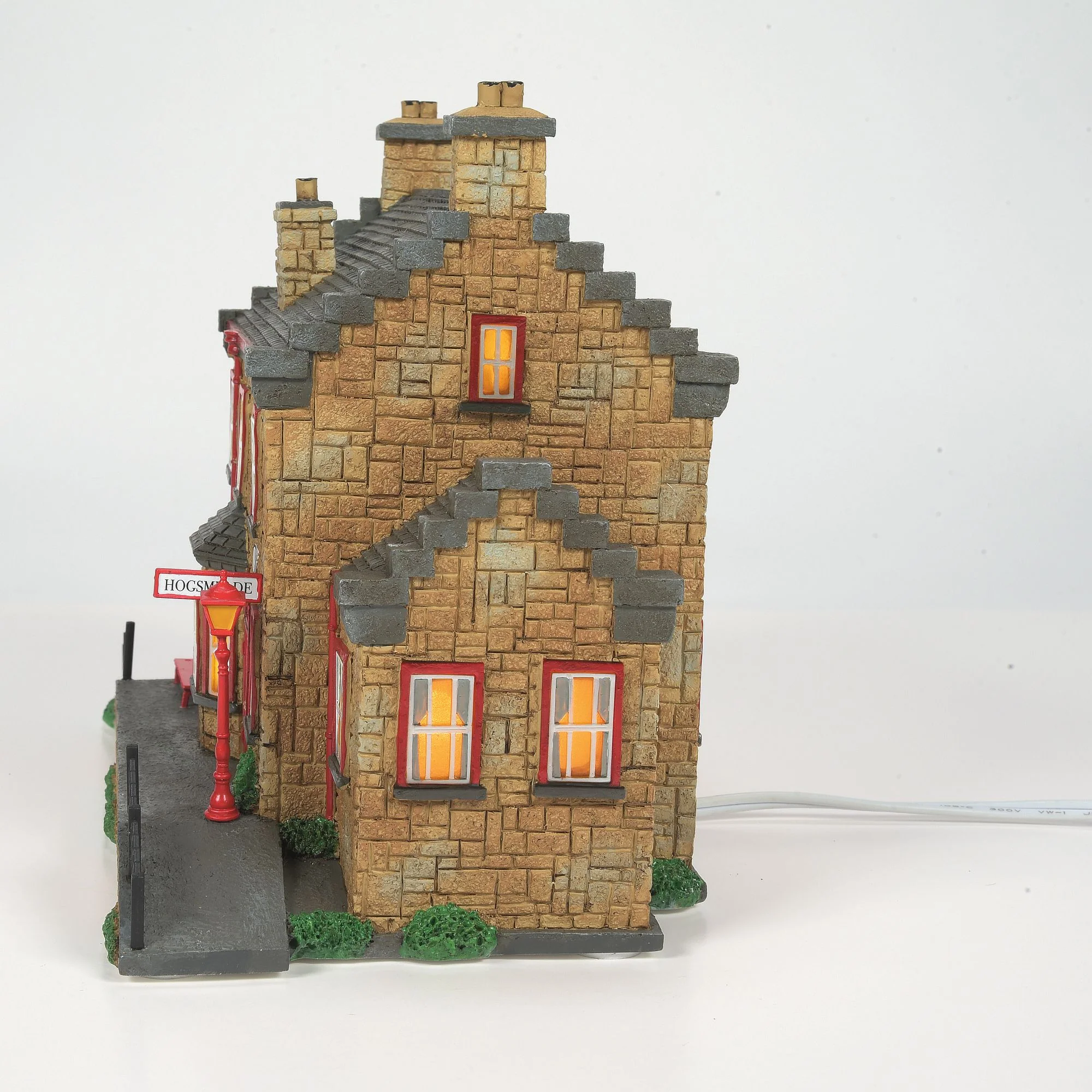Hogsmeade Station Illuminated Model Building - Harry Potter Village by D56 - Image 4