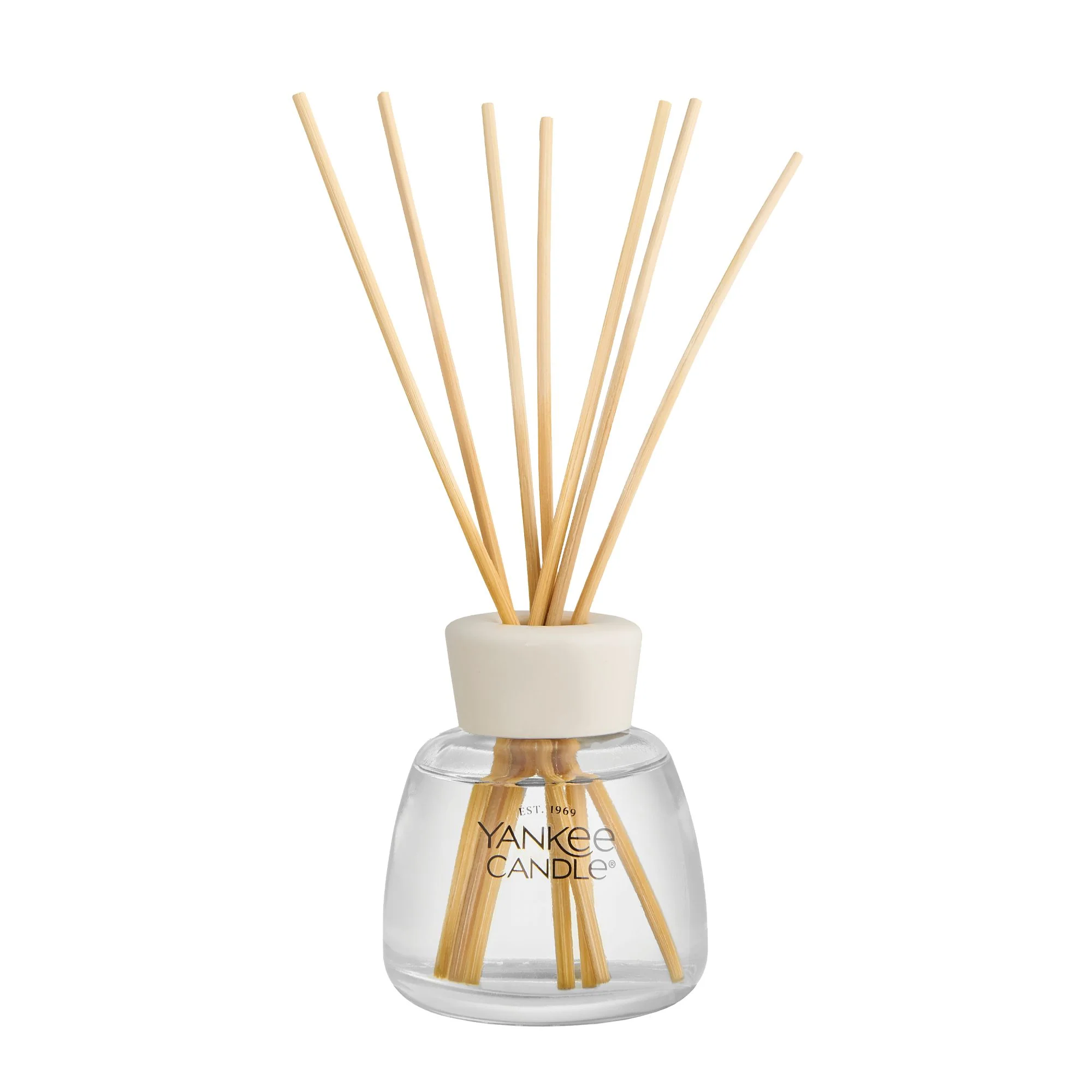 Red Raspberry 100ml Reed Diffuser by Yankee Candle